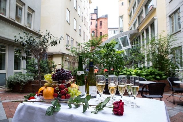 Innergard Dukat Bord Freys Hotel